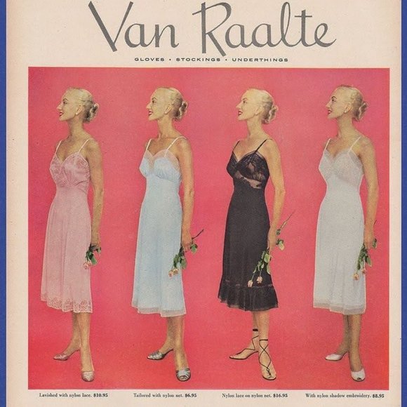 Vintage Cream and Green Chemise - Picture 11 of 15